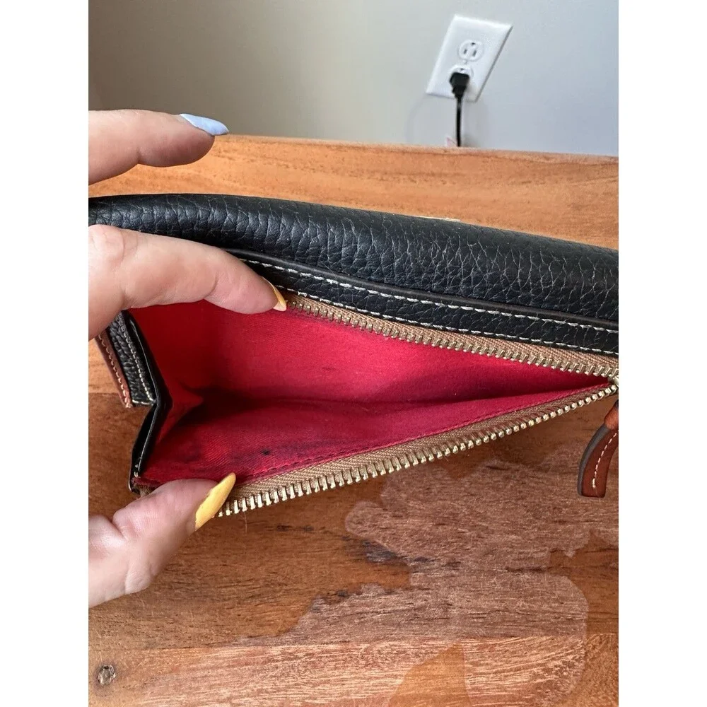 Dooney & Bourke Vintage Black Pebbled Leather Trifold Wallet Preppy Old Money
